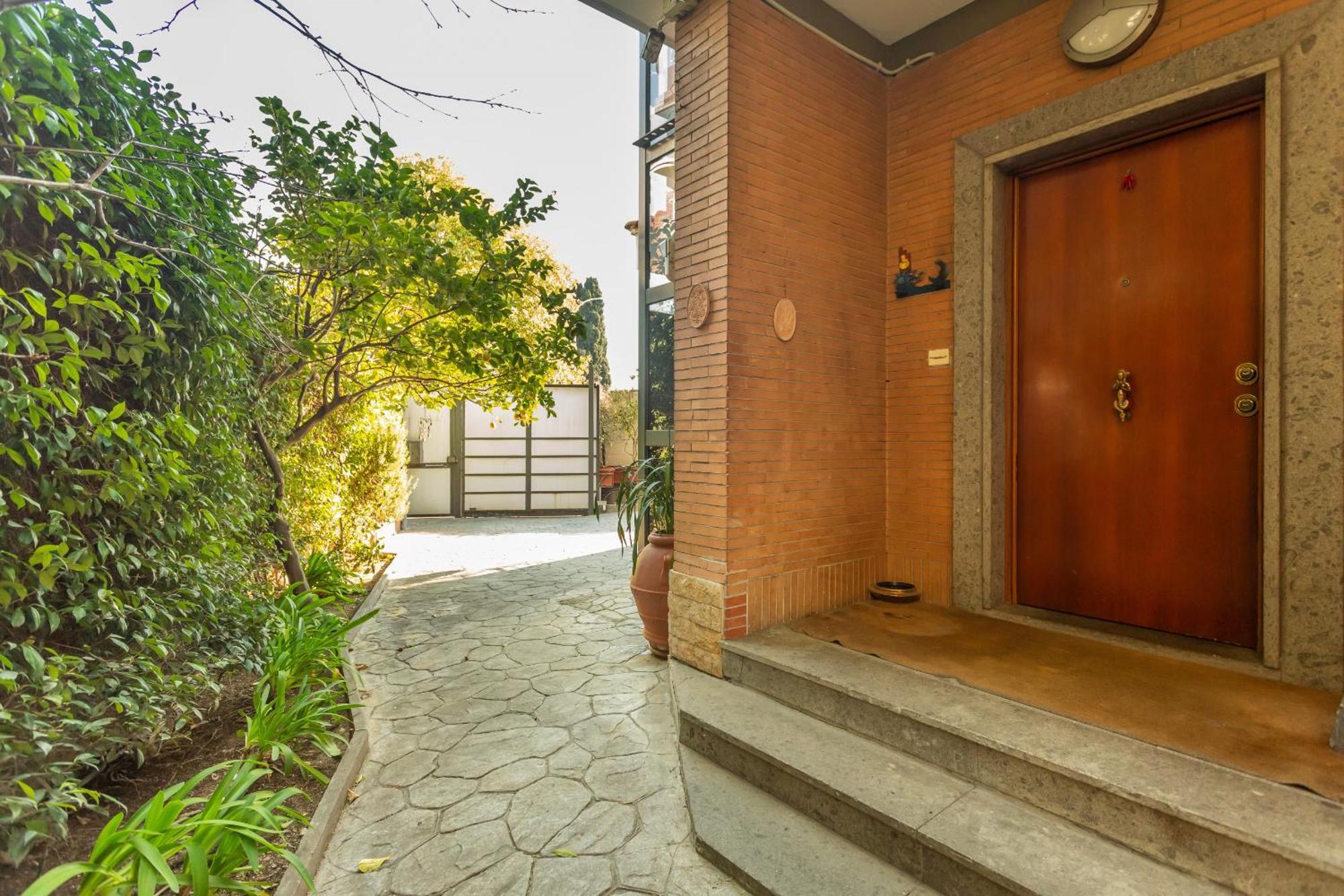 Apartamento Spacious 4 Bdr With Parking